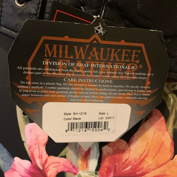 NWT Leather Motorcycle Vest - Picture 3 of 7